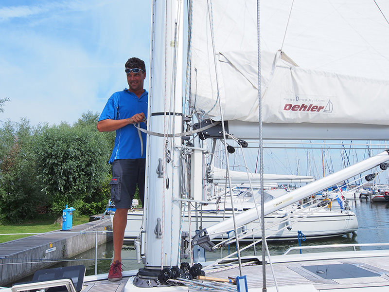 Jan en Trees Zetzema verhuren joekels van zeiljachten, Dehlers en X-Yachts, maar ook J/Boats, dagzeilers.