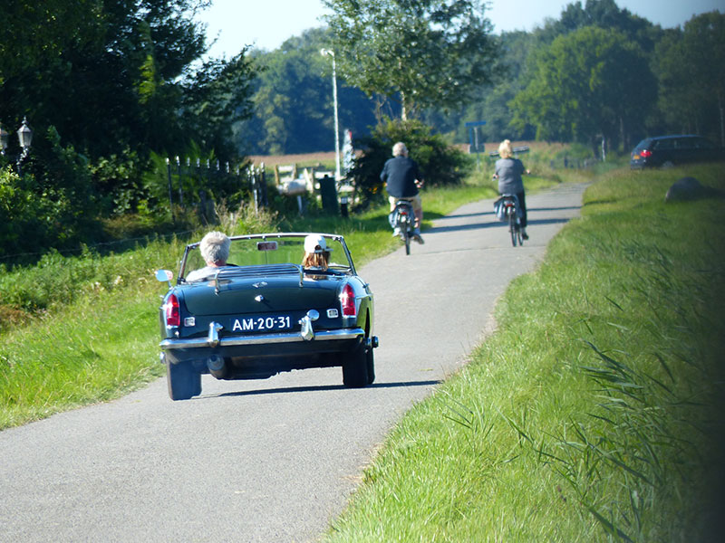 Turfroute met cabrio.